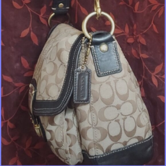 Vintage Coach signature satchel in canvas and leather gold embellishment! - Picture 2 of 7